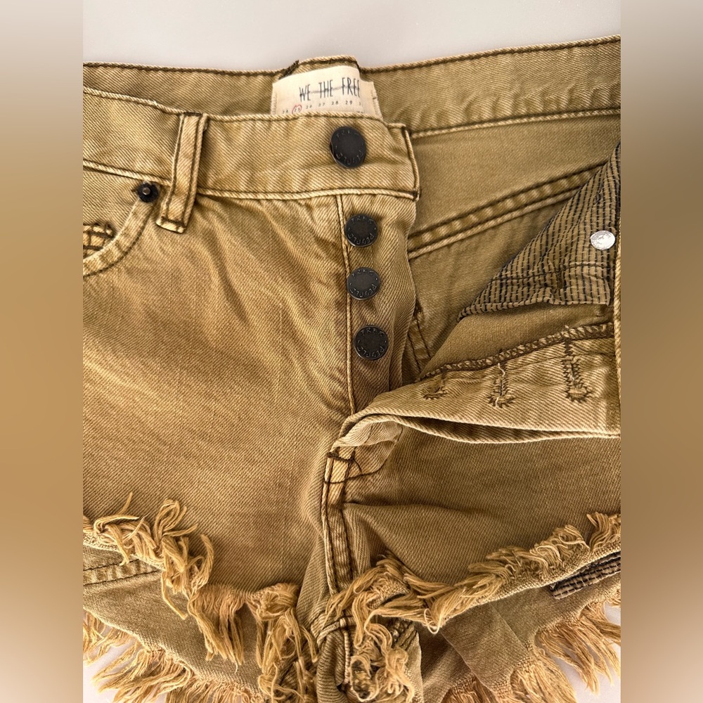 Free People shorts - Picture 3 of 3